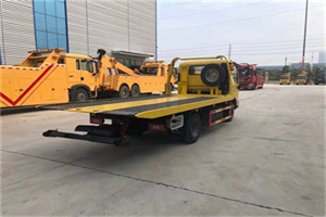 西夏非事故拖车